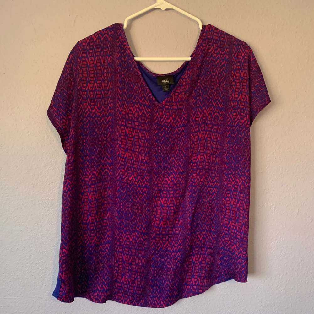 Women’s top size large